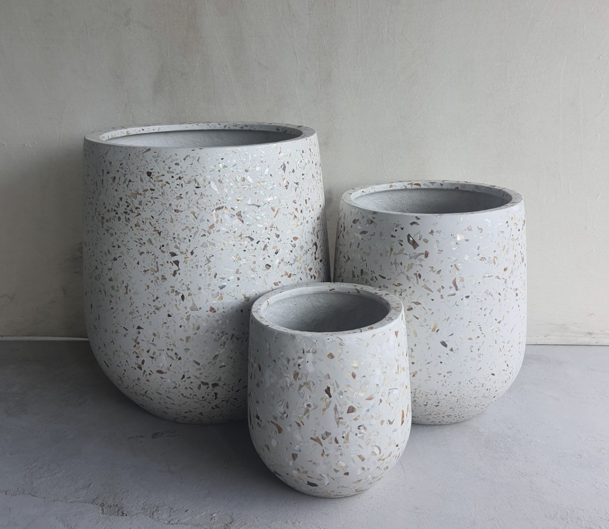 Light Bee Hive Pot Poly Fiber Pots Pottery Bottle Tree Cafe